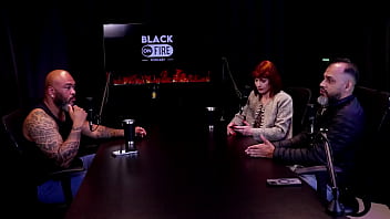 REH QUEEN & KSTRO NO BLACK ON FIRE COM SR. BLACK – COMPLETO (WATCH ON: SHEER/RED)