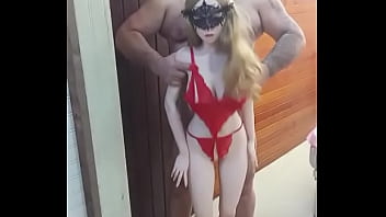 NOVINHA ADORA BRINCAR MUINTO SEXO