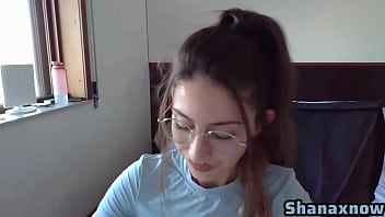 SHANAXNOW NOSE FETISH EATING BOOGERS PRESS NOSTRILS MOANING