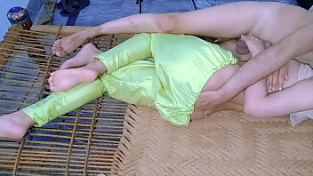 Desi village tight pussy first time fuck video, Desi Man woman first time sex video