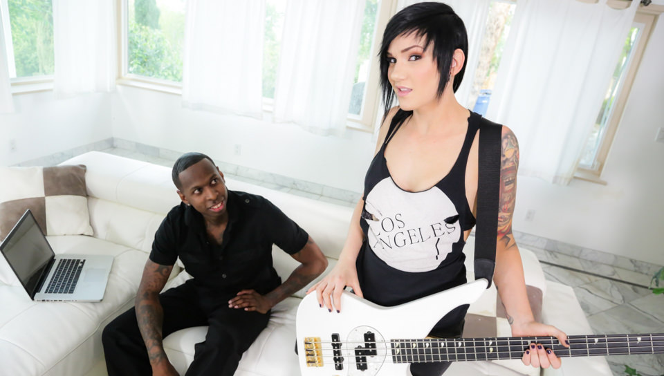 All About That Bass, Scene #01 (Nikki Hearts, Jon Jon)