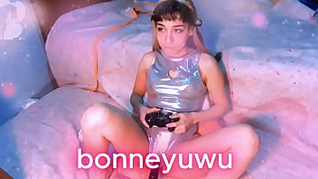 Bonneyuwu – 10:25 KUM en todo el cuerpo