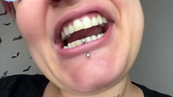 Uvula fetishes