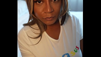 Tu aimerais te vider sur ce visage ??