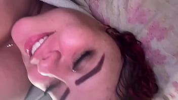 Pamela sagaz gosta sempre de ficar peladinha e também sempre com tesao esperando um pauzudo pra gozar gostoso