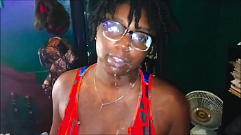 Met a girl Walmart & she made me bust 3 nuts with cum still on her face before my girl came home