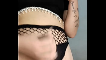MorenaLovateli te levando ao tesão máximo com seu pau grosso