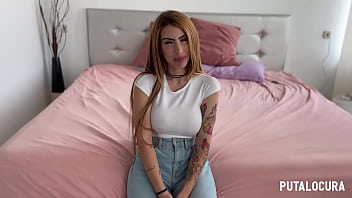 PutaLocura – Turista bimbo de grandes tetas Michu es pillada por Torbe y traga su leche